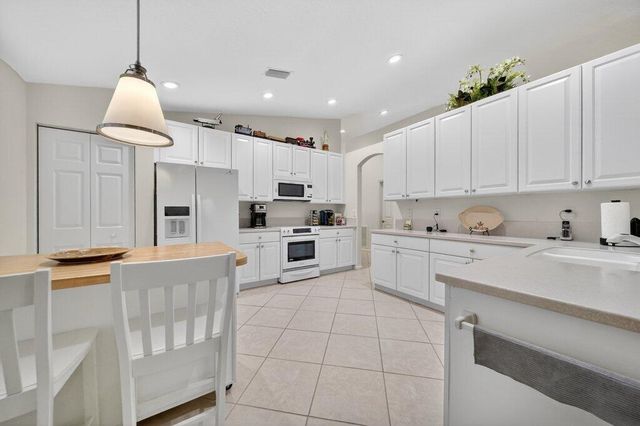 871 SE Westminster Place, Stuart, FL 34997