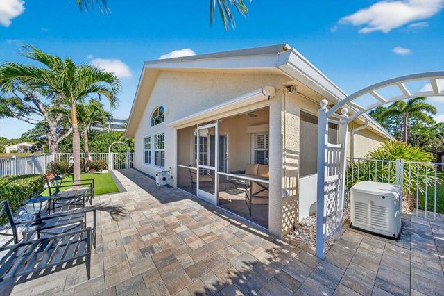 871 SE Westminster Place, Stuart, FL 34997