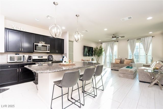 9818 Marietta Cellars Court, Las Vegas, NV 89141