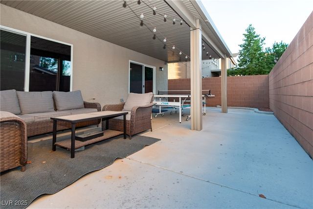 9818 Marietta Cellars Court, Las Vegas, NV 89141