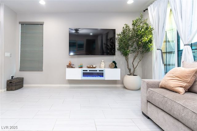 9818 Marietta Cellars Court, Las Vegas, NV 89141