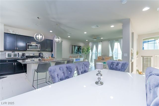 9818 Marietta Cellars Court, Las Vegas, NV 89141