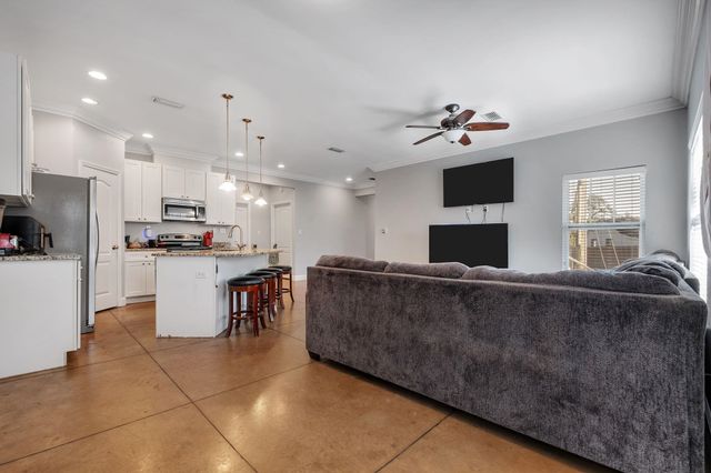 723 GOLD NUGGET Trail, Tallahassee, FL 32304