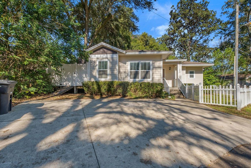 723 GOLD NUGGET Trail, Tallahassee, FL 32304