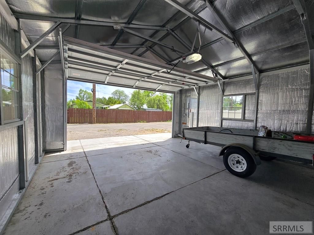 Image 12 of property listing at 740 NE Main Street, Blackfoot, ID 83221