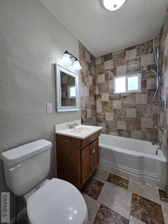 Image 20 of property listing at 740 NE Main Street, Blackfoot, ID 83221