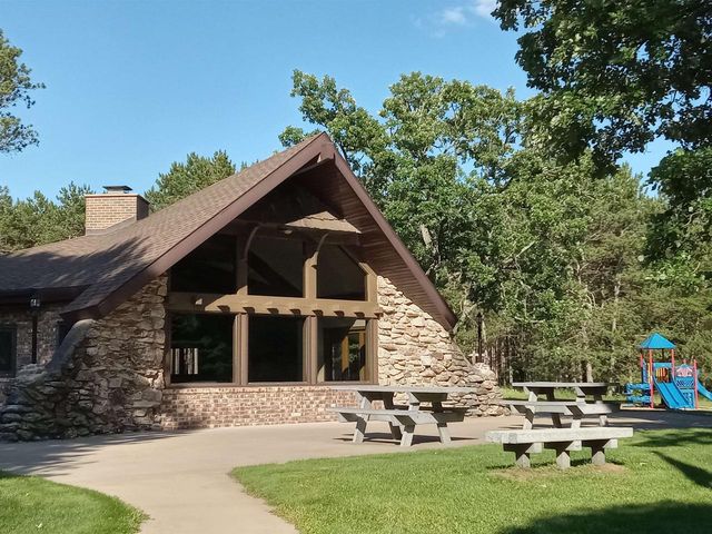 1186 Arrowhead Trail, Nekoosa, WI 54457