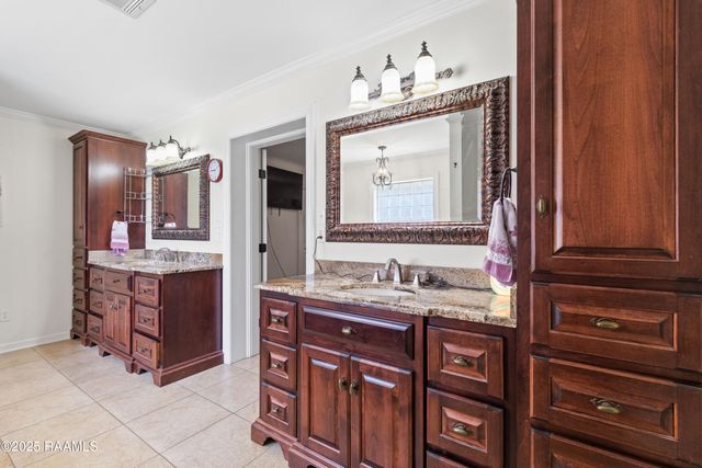492 Kent Street, Breaux Bridge, LA 70517