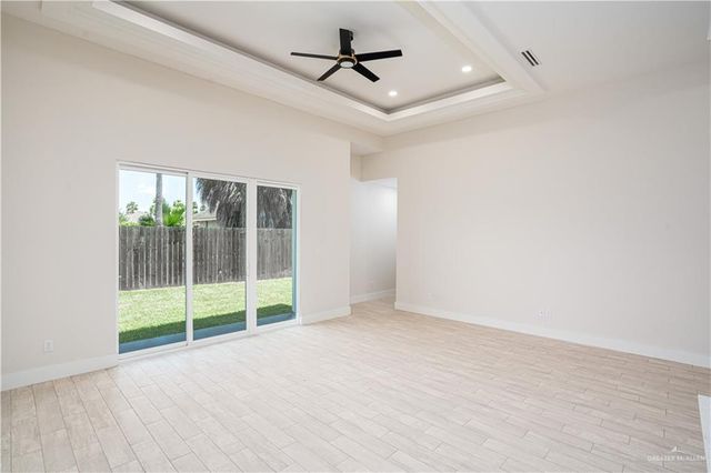 902 La Laguna Road, Mission, TX 78572