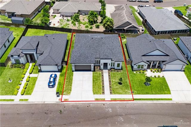 902 La Laguna Road, Mission, TX 78572