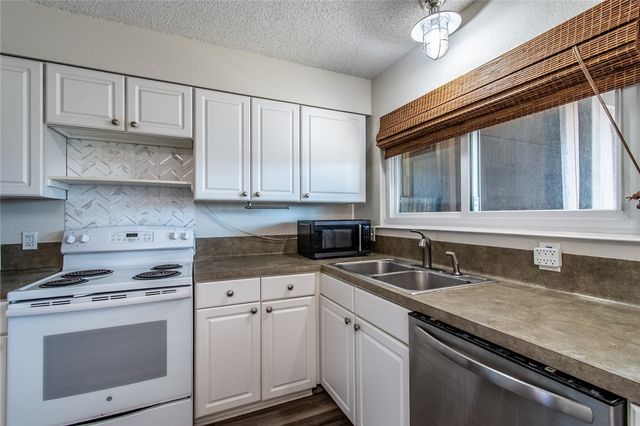 14213 Jackfish Ave, Corpus Christi, TX 78418