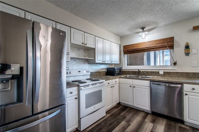 14213 Jackfish Ave, Corpus Christi, TX 78418