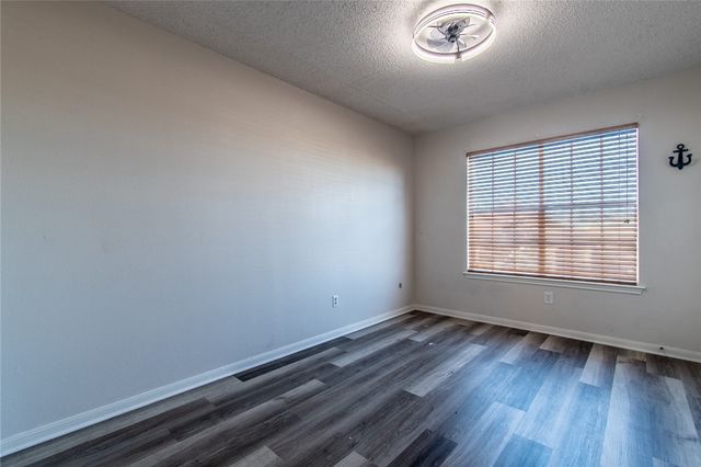 14213 Jackfish Ave, Corpus Christi, TX 78418