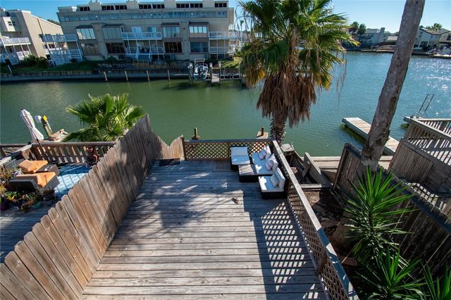 14213 Jackfish Ave, Corpus Christi, TX 78418