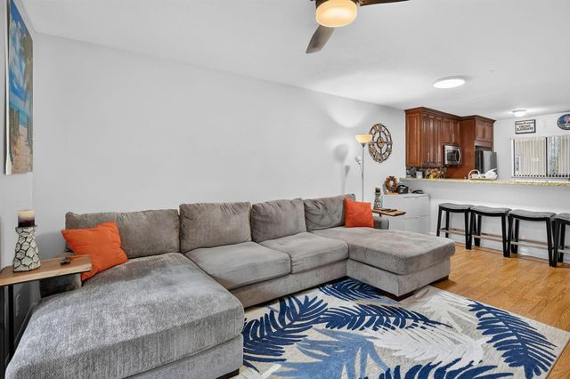 5280 Las Verdes Circle 216, Delray Beach, FL 33484