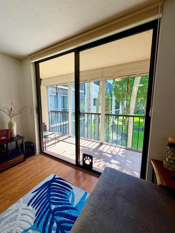 5280 Las Verdes Circle 216, Delray Beach, FL 33484
