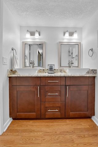 5280 Las Verdes Circle 216, Delray Beach, FL 33484