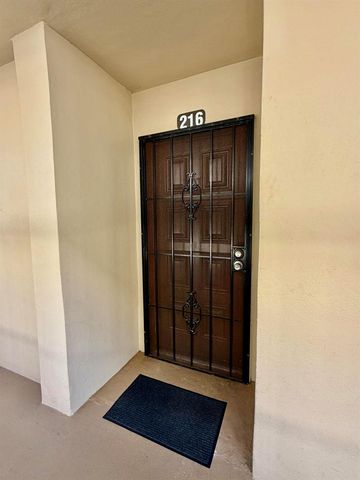 5280 Las Verdes Circle 216, Delray Beach, FL 33484