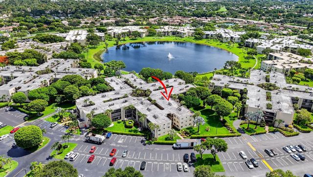 5280 Las Verdes Circle 216, Delray Beach, FL 33484