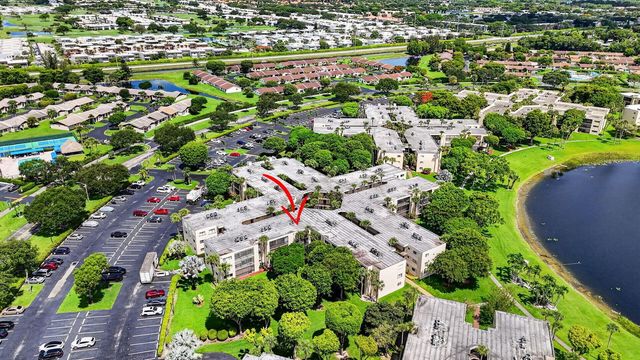 5280 Las Verdes Circle 216, Delray Beach, FL 33484
