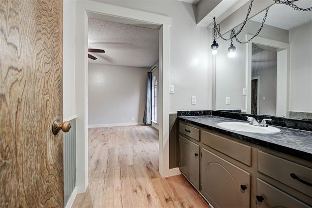 1508 Sequoyah Avenue, Moore, OK 73160