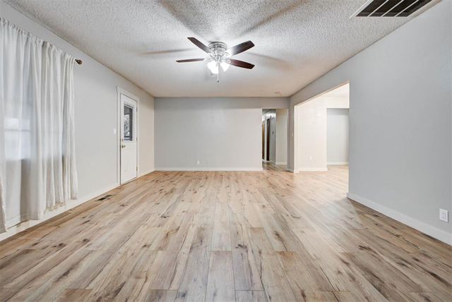 1508 Sequoyah Avenue, Moore, OK 73160