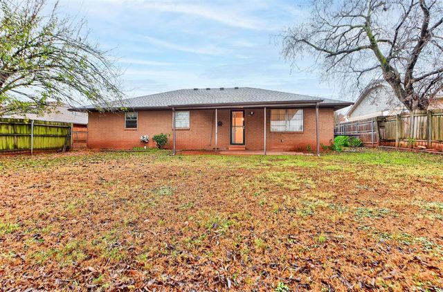 1508 Sequoyah Avenue, Moore, OK 73160