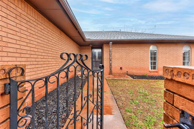 1508 Sequoyah Avenue, Moore, OK 73160