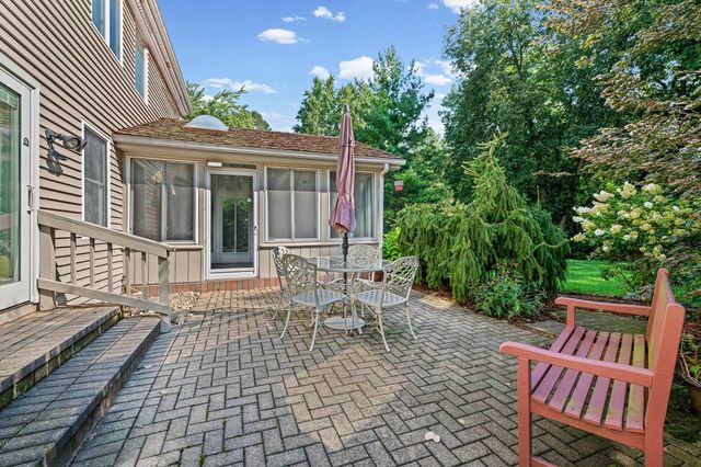 505 Old Mill Road, Barrington, IL 60010