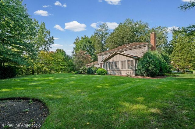 505 Old Mill Road, Barrington, IL 60010