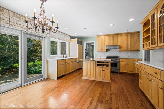 505 Old Mill Road, Barrington, IL 60010