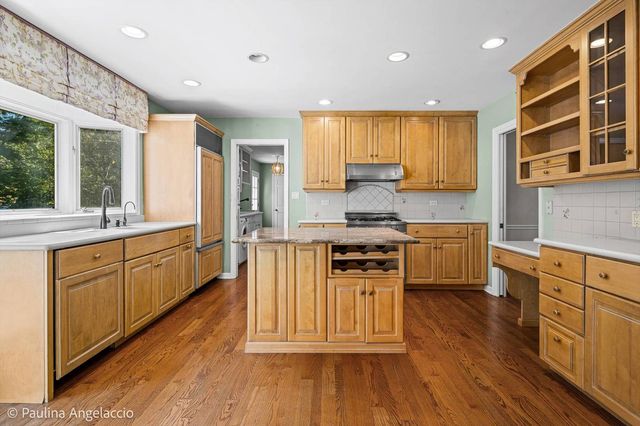 505 Old Mill Road, Barrington, IL 60010