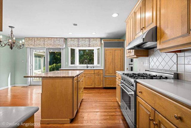505 Old Mill Road, Barrington, IL 60010
