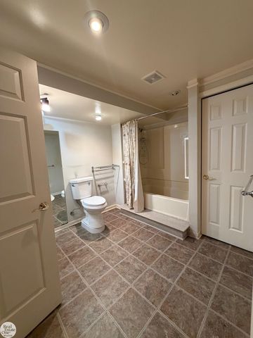 250 Huron Lane, Marine City, MI 48039