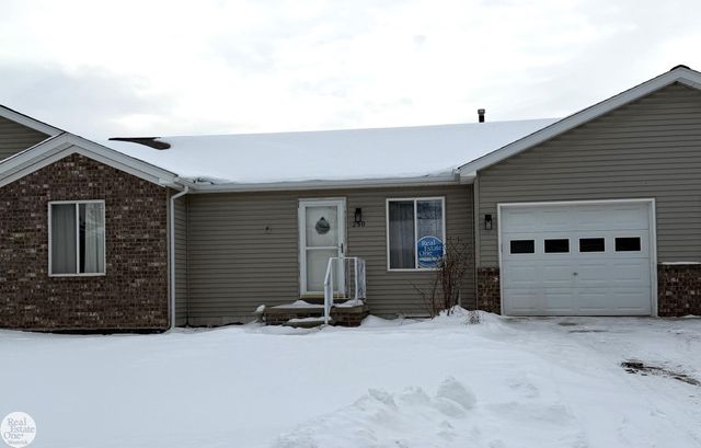 250 Huron Lane, Marine City, MI 48039