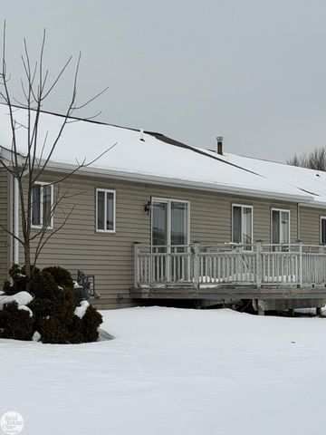 250 Huron Lane, Marine City, MI 48039