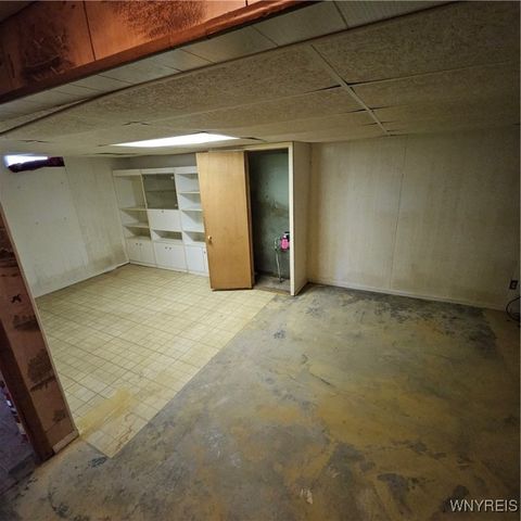 2189 Seneca Avenue, Niagara Falls, NY 14305