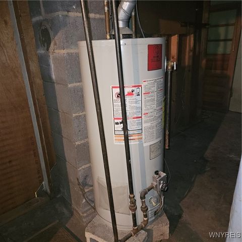 2189 Seneca Avenue, Niagara Falls, NY 14305