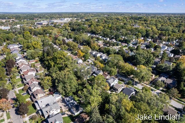 55 Baynton Avenue Ne, City Of Grand Rapids, MI 49503