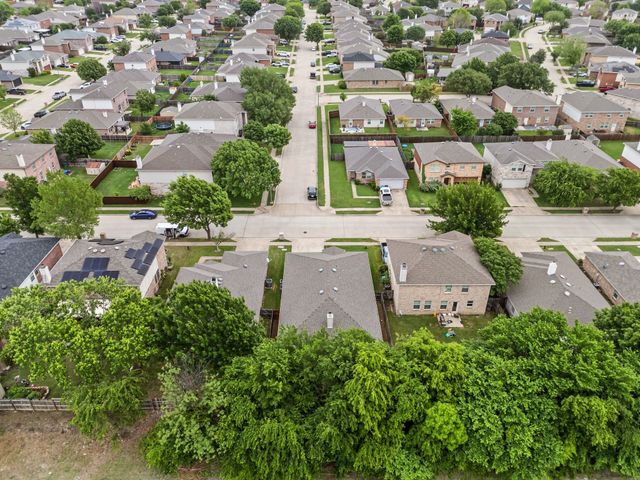 16529 Woodside Drive, Fort Worth, TX 76247