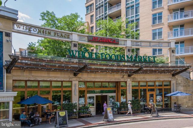 3210 QUESADA ST NW, Washington, DC 20015