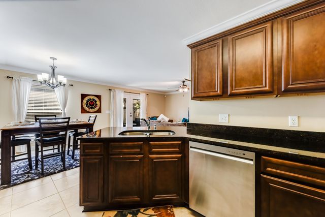 809 Sugar Plum Lane, Shalimar, FL 32579