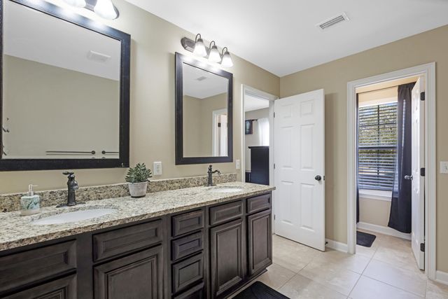 809 Sugar Plum Lane, Shalimar, FL 32579