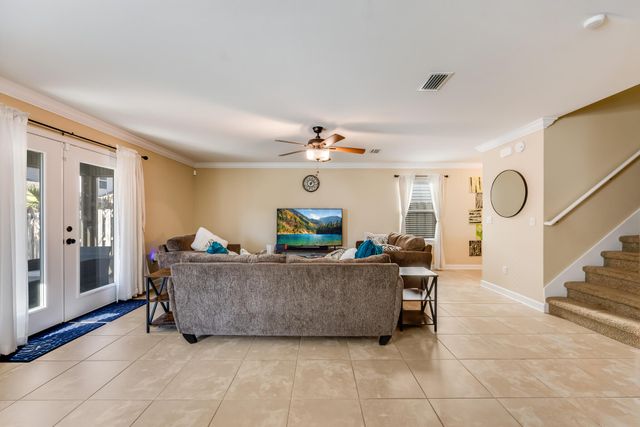 809 Sugar Plum Lane, Shalimar, FL 32579