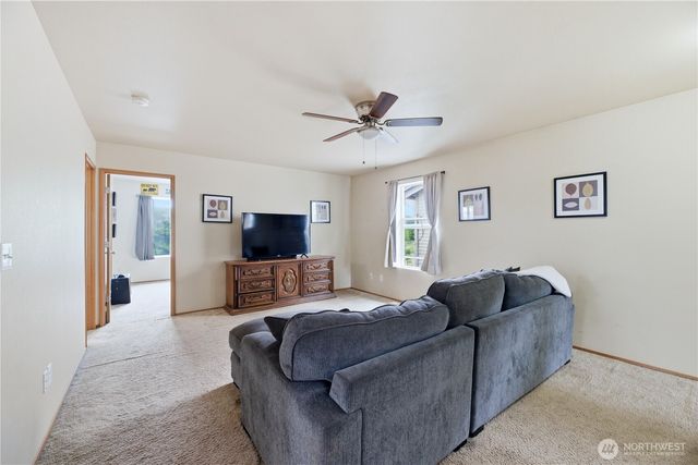 10007 Dragt Street SE, Yelm, WA 98597