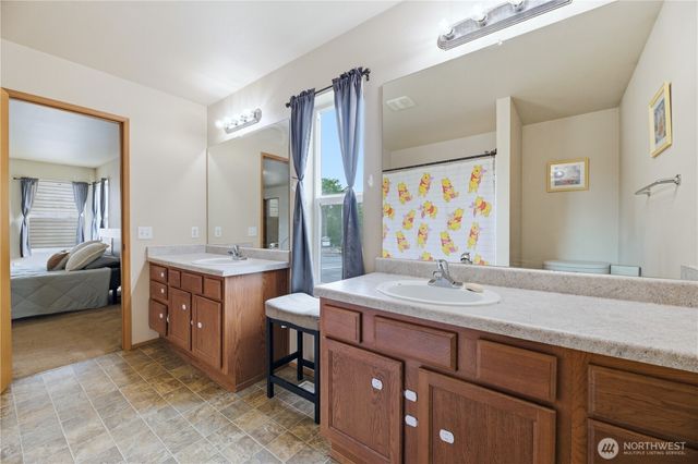 10007 Dragt Street SE, Yelm, WA 98597