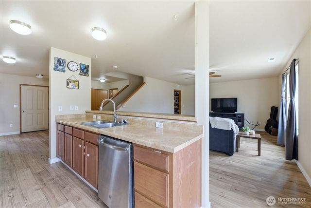 10007 Dragt Street SE, Yelm, WA 98597