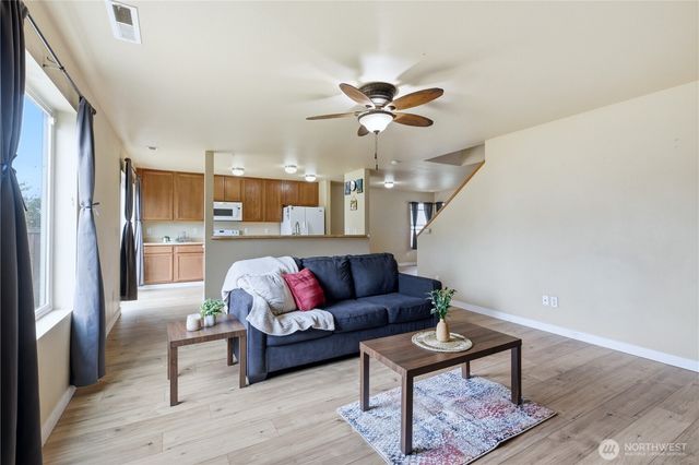 10007 Dragt Street SE, Yelm, WA 98597