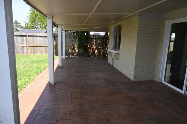 15426 Peermont Street, Houston, TX 77062