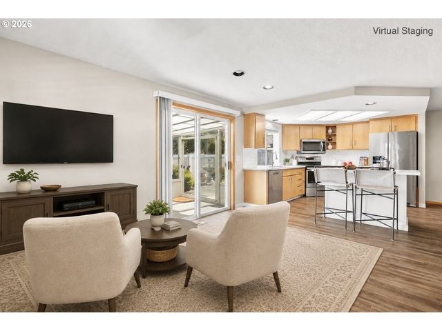 1526 Ne 150TH Ave, Portland, OR 97230
